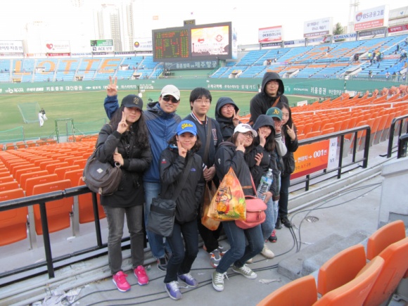 2012년 사직야구장 개막전 2012 사직 개막2.jpg